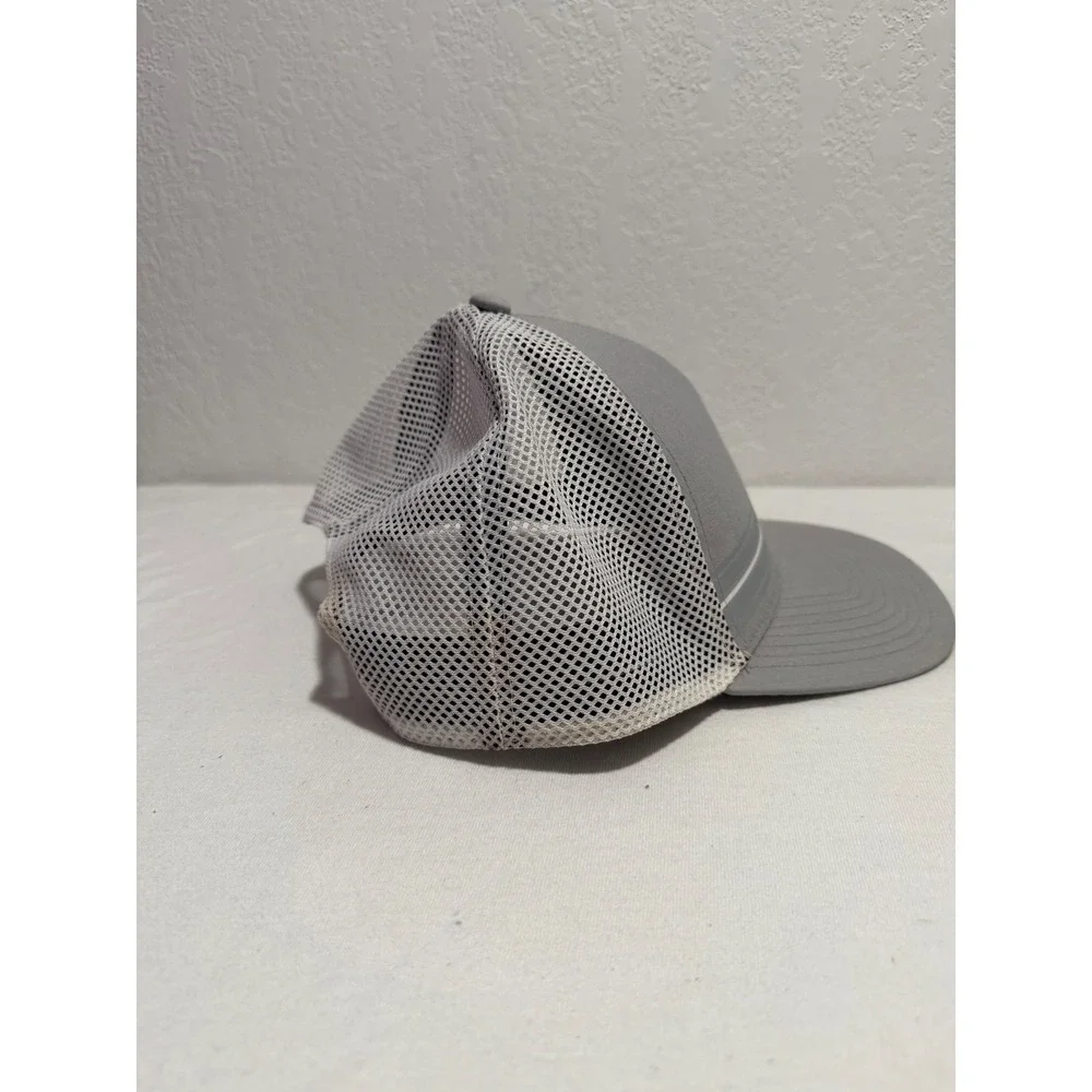 Titleist Golf Hat Grey White Mesh Trucker Snapback Cap Adjustable Mens